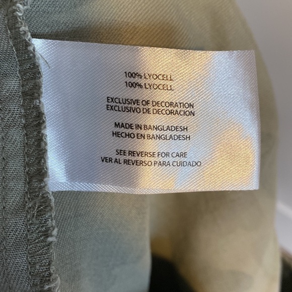 Gap Pull On Tencel Joggers Womens Size L Green Camo Elastic Drawcord Waist - Picture 13 of 13